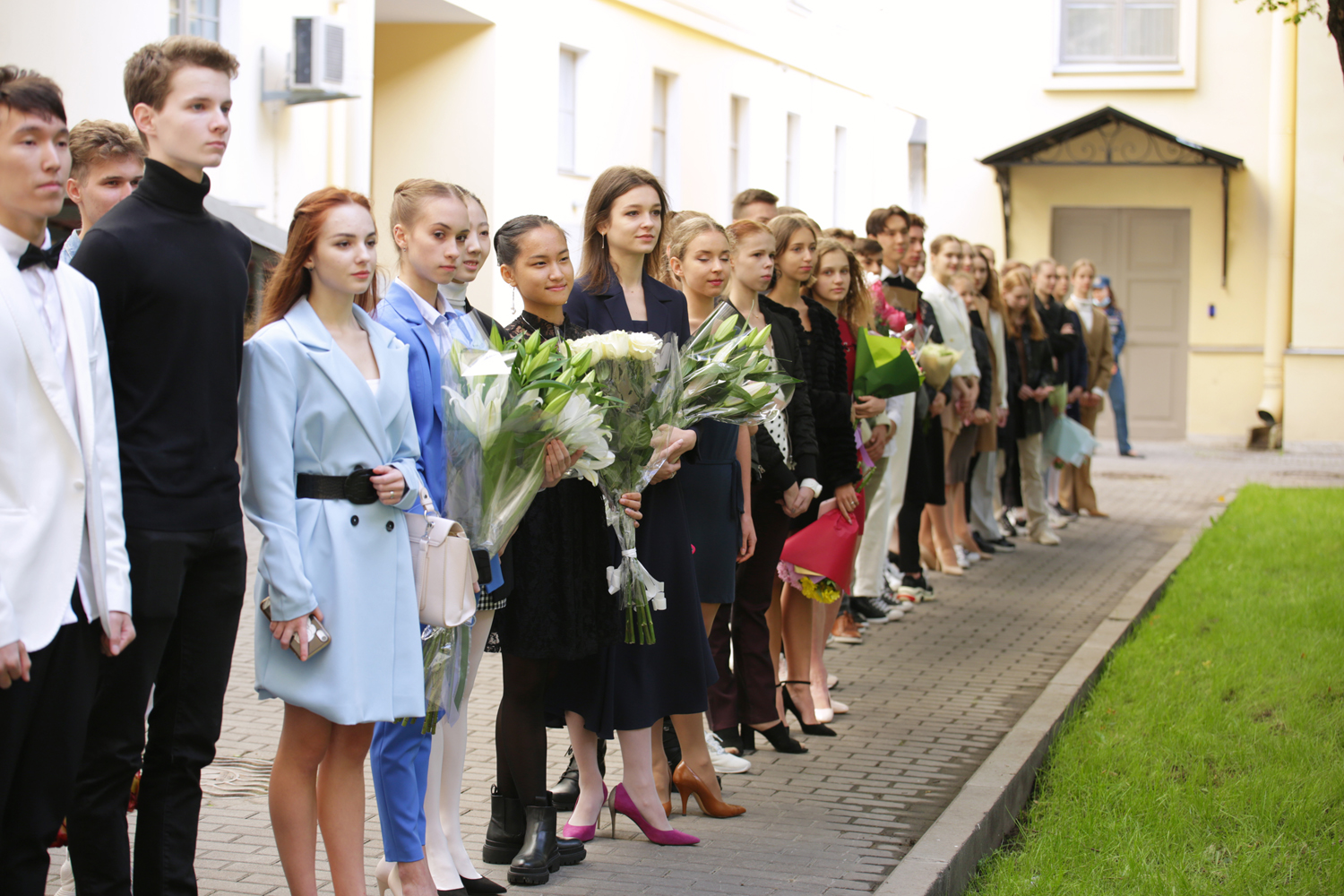 Студенты выпускного курса